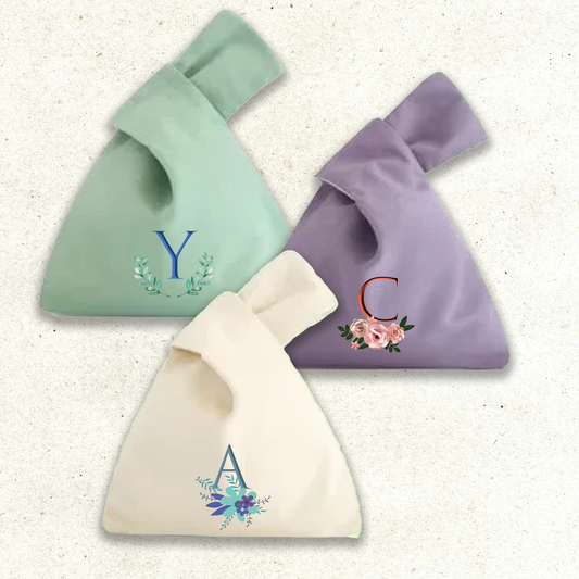 Wrist Tote Personalised – Monogram with a Floral Touch